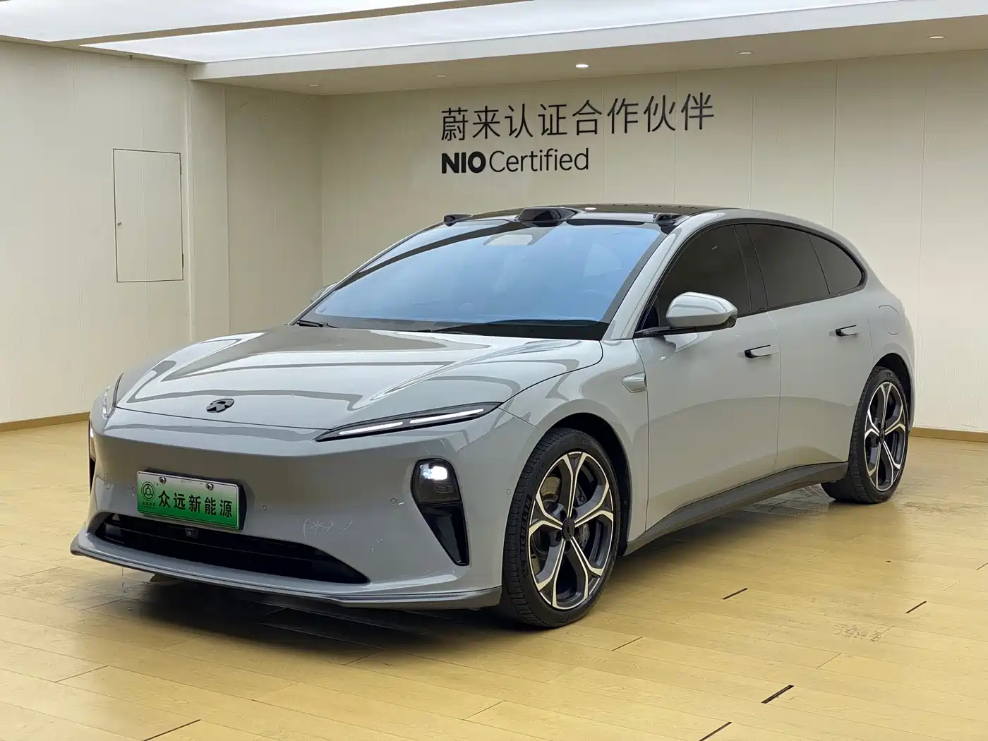 Nio ET5T