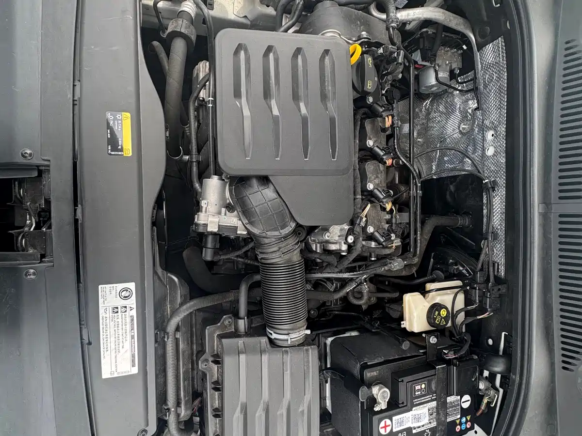 Volkswagen Lavida 2021 1.5L Auto Comfort Edition фото 22