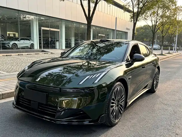 Lynk & Co 10 240 полный привод, Ultra, Спорт