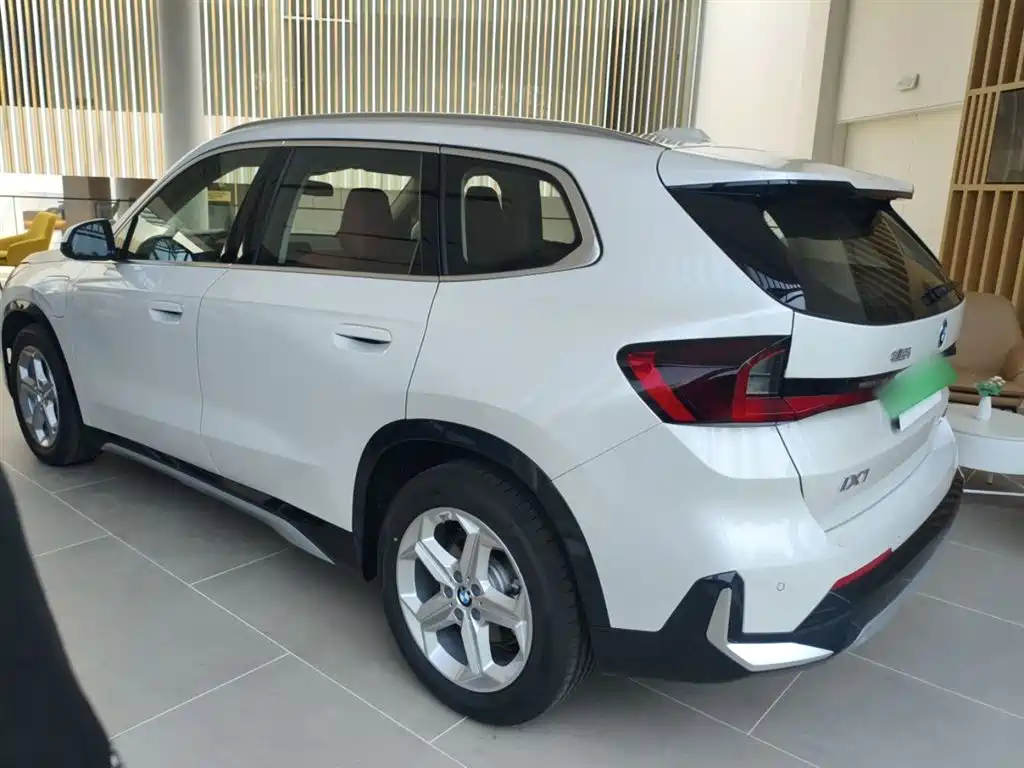 BMW iX1 2023 eDrive25L X Design Package фото 23