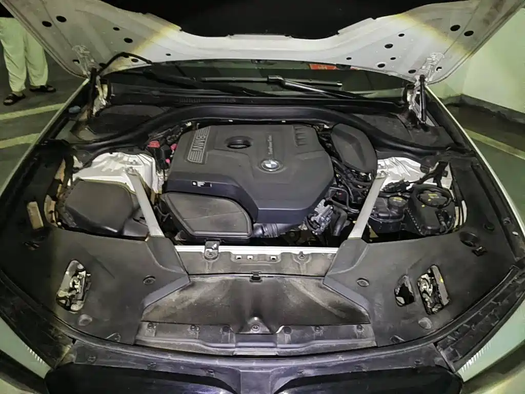 BMW 5 Series, миниатюра 3