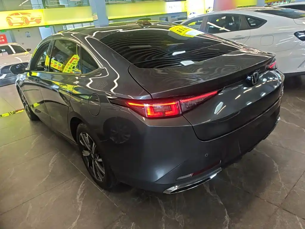 Changan Yida 2024 2023 Blue Whale NE 1.5T GDI DCT Pilot