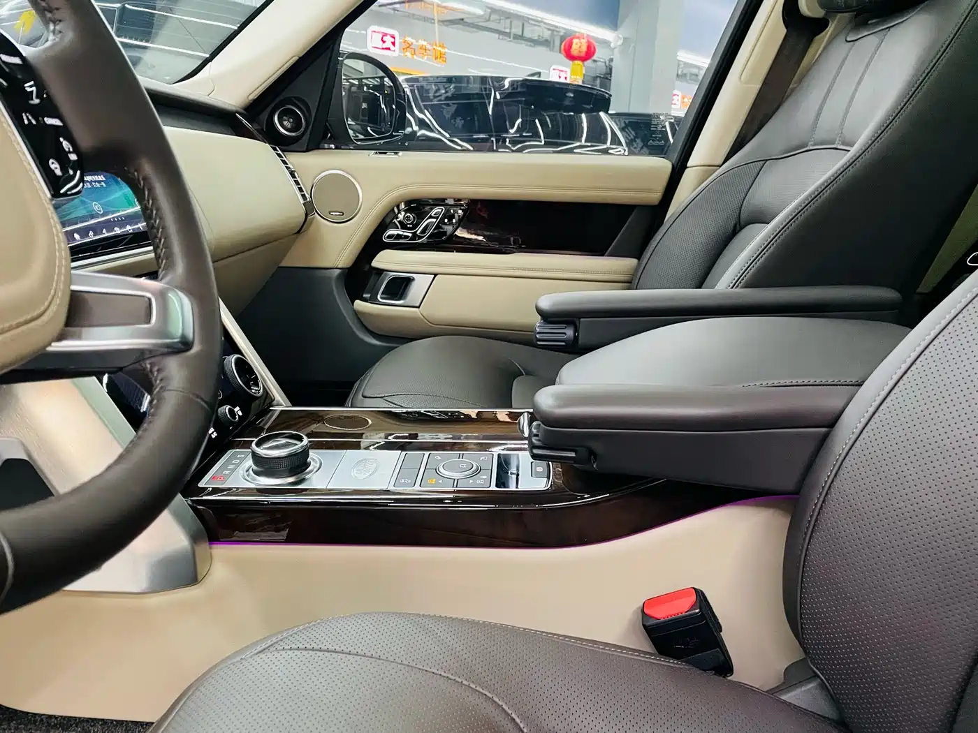 LAND ROVER RANGE ROVER