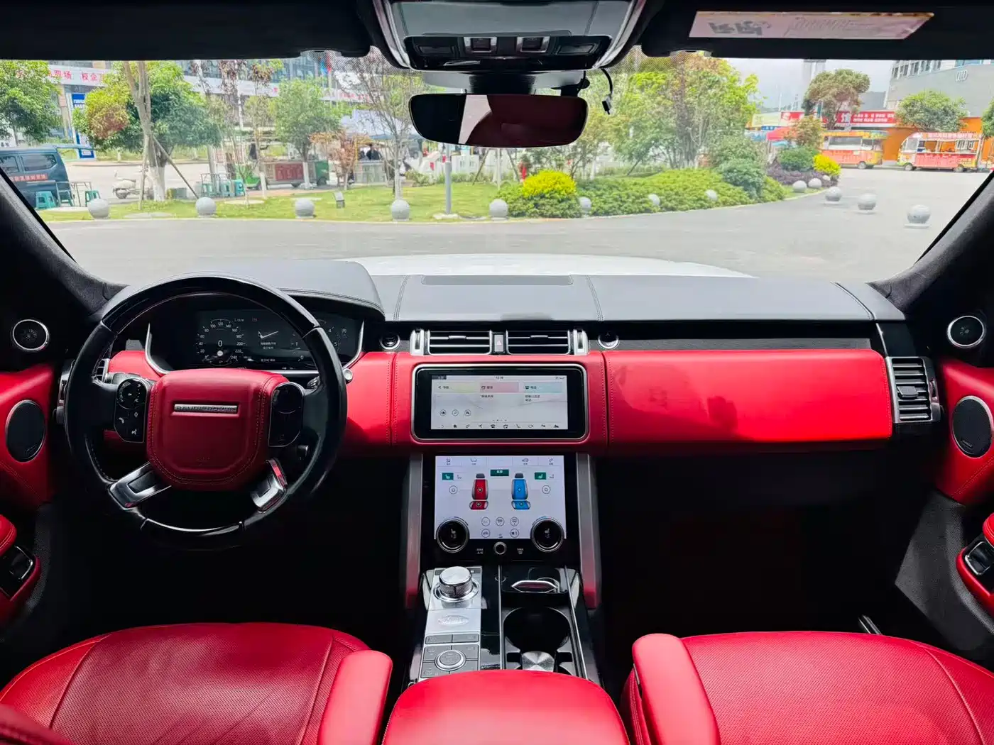 Land Rover Range Rover 2019 3.0 SC V6 Prestige Genesis Extended Edition фото 10
