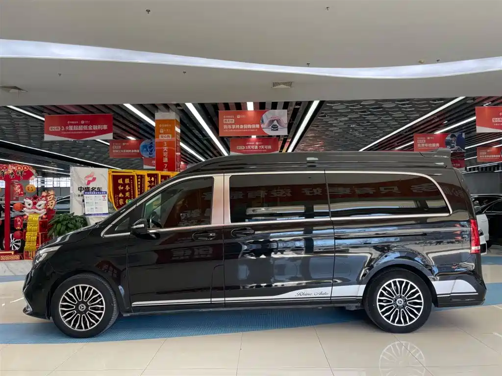 MERCEDES-BENZ V CLASS