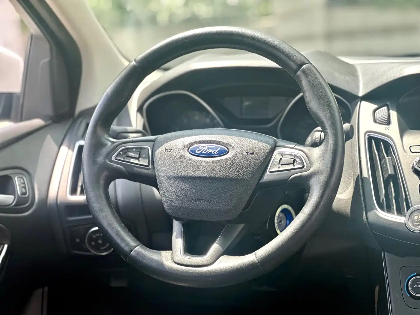 Photo 37 - Ford Focus