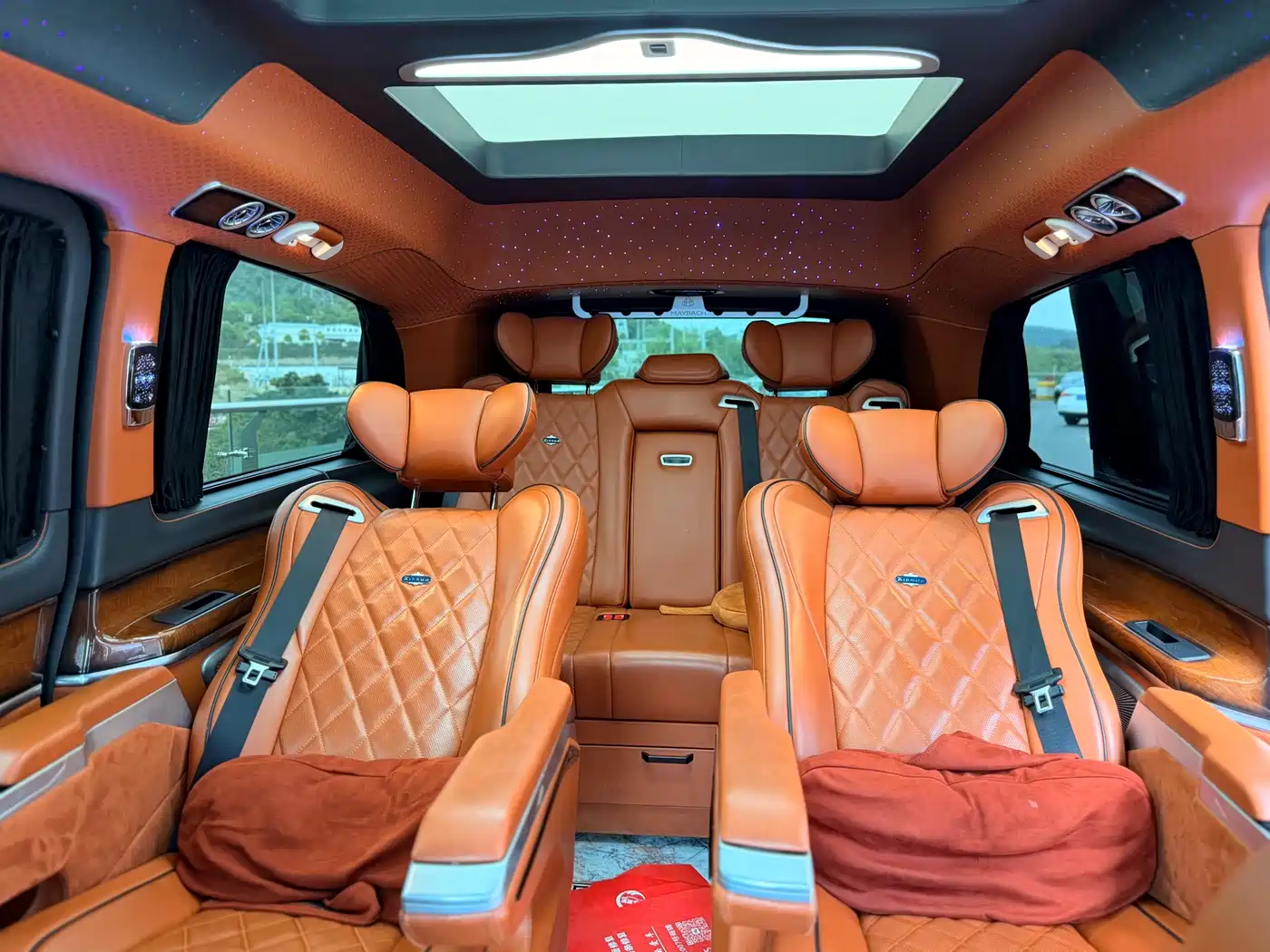 Mercedes-Benz V-Class 2022 V 260 L Long Wheelbase Luxury Edition фото 15