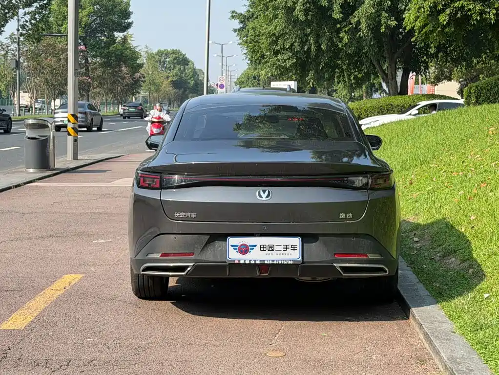 Changan Eado 2025 2025 Blue Whale 1.5T 500Bar Premium