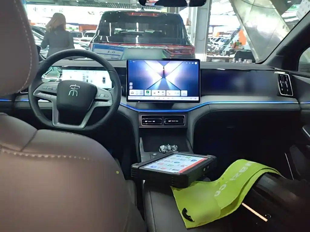 BYD Song L DM-i 2025 Smart Drive 160km Premium фото 10