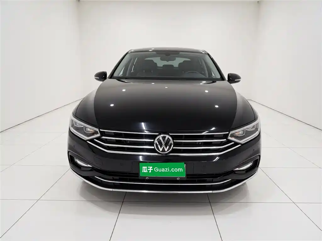 Volkswagen Magotan 2020 330TSI DSG Luxury фото 3