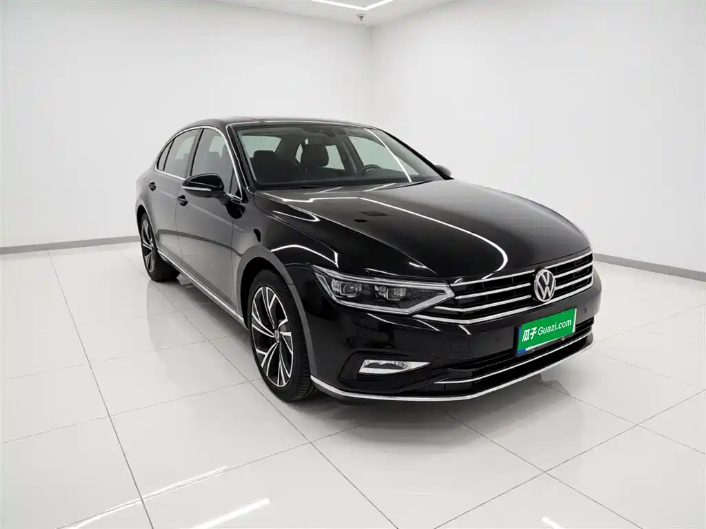 Volkswagen Magotan 2020 330TSI DSG Luxury фото 4
