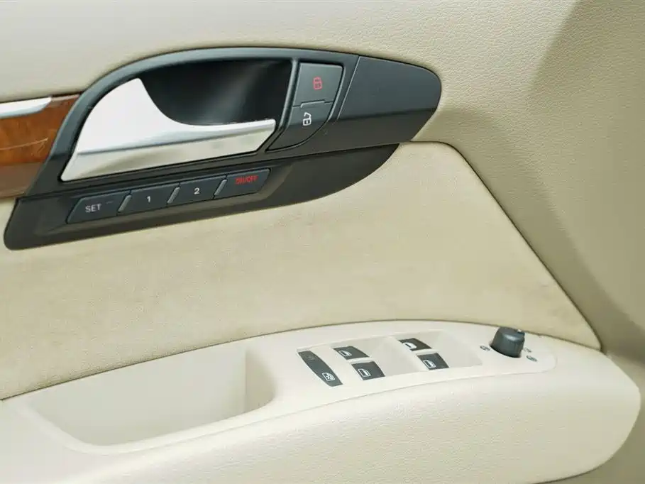 Audi Q7 2007 4.2 FSI quattro Luxury фото 12