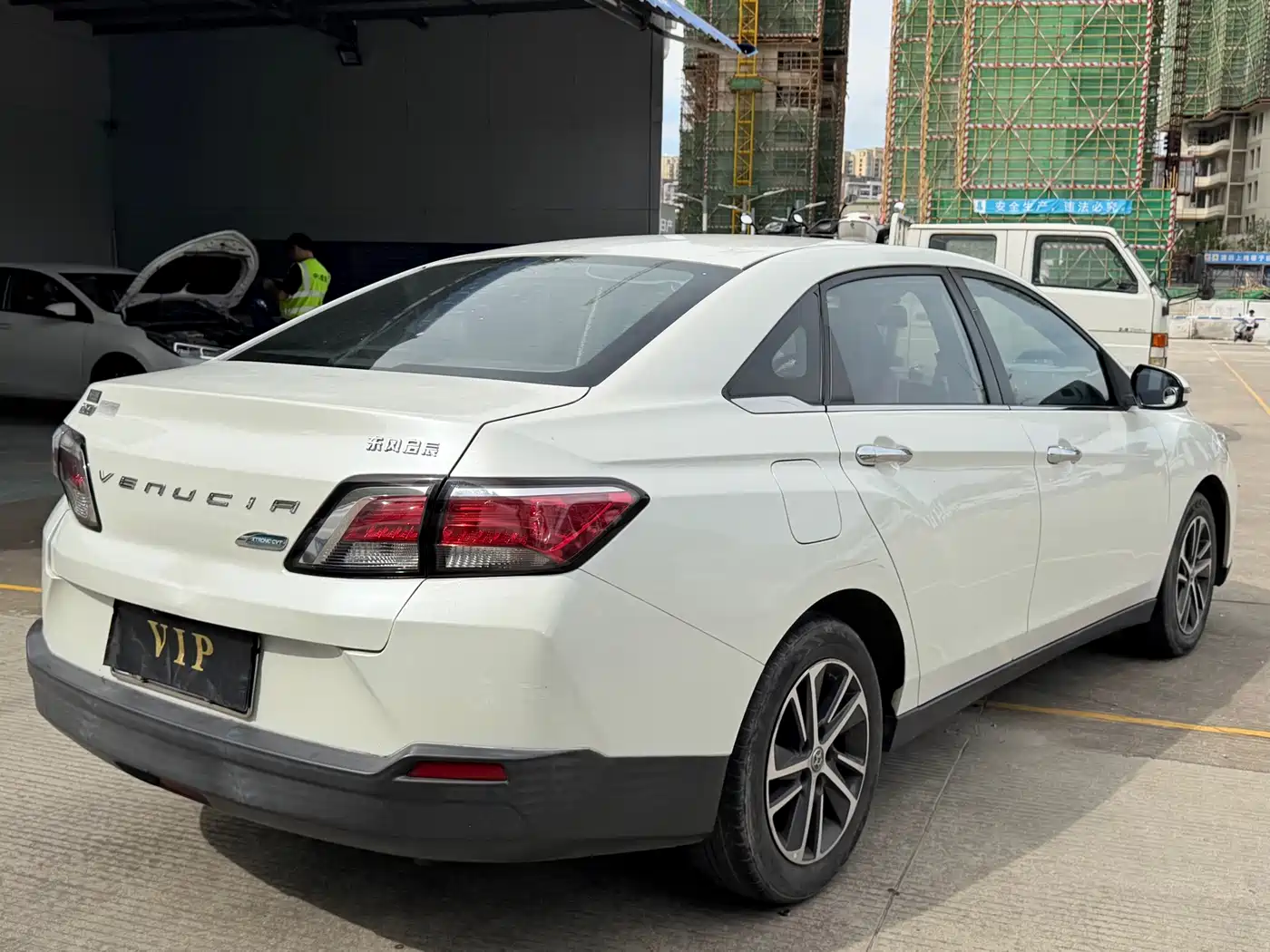 Venucia D60 2018 2018 1.6L CVT Smart Elite Edition