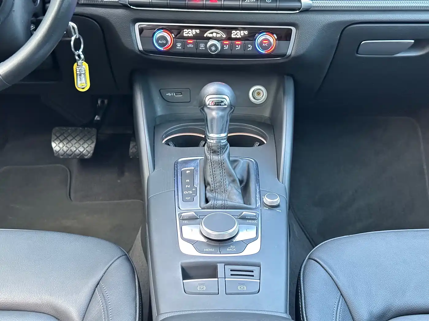 Audi A3 2018 30th Anniversary Limousine 40 TFSI Style фото 12