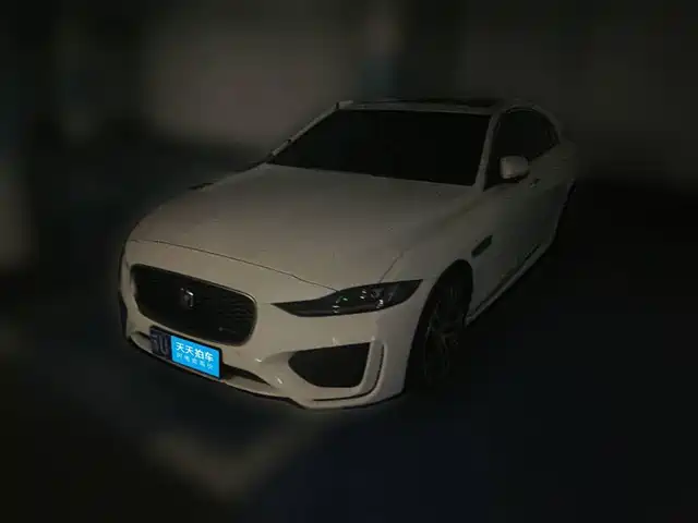 Jaguar XEL 2023 2.0T 250PS R-DYNAMIC S Progressive Sport — фото 1