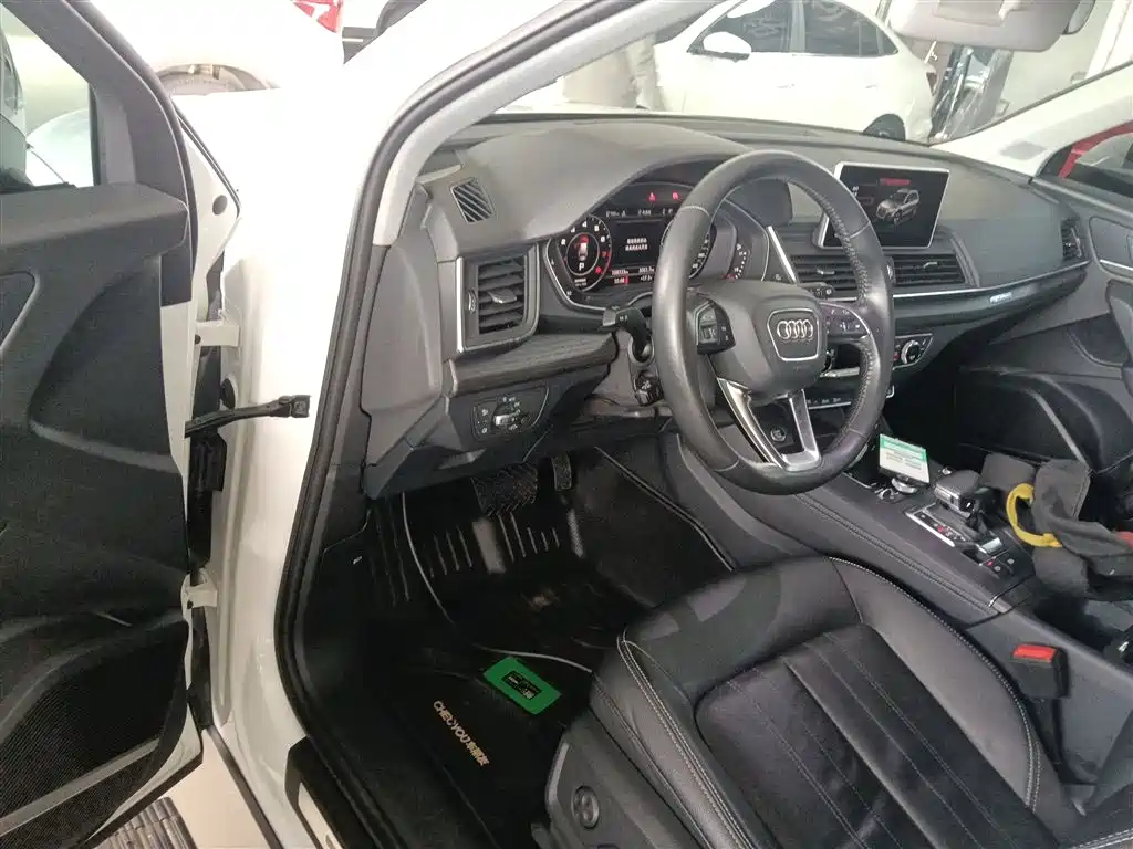 Audi Q5L 2018 45 TFSI Exclusive Elegance (China V) фото 16
