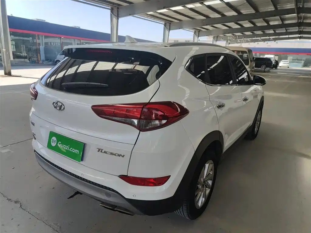 Hyundai Tucson 2015 1.6T Dual Clutch 2WD Smart фото 5