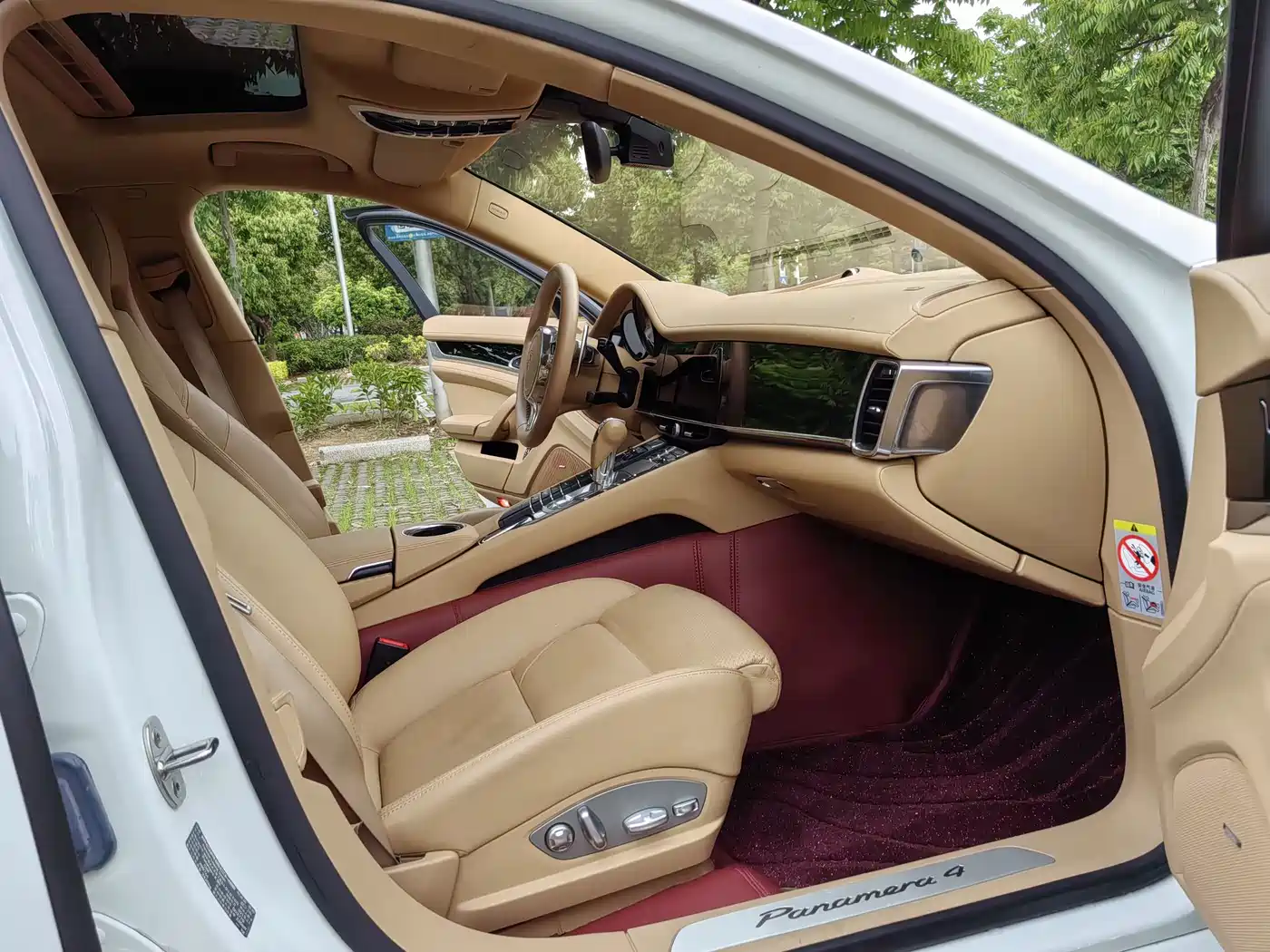 Porsche Panamera 2014 Panamera 4 3.0T фото 15
