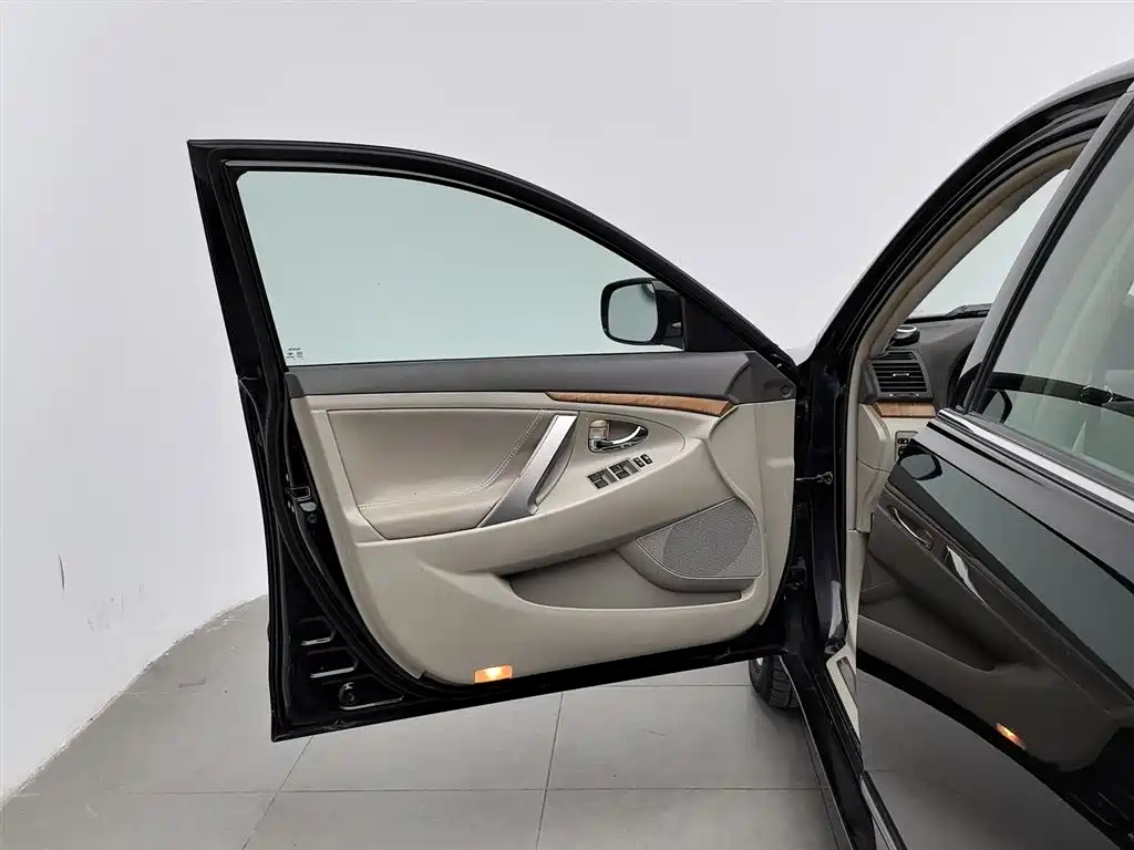 Toyota Camry 2012 200E Classic Elite фото 8