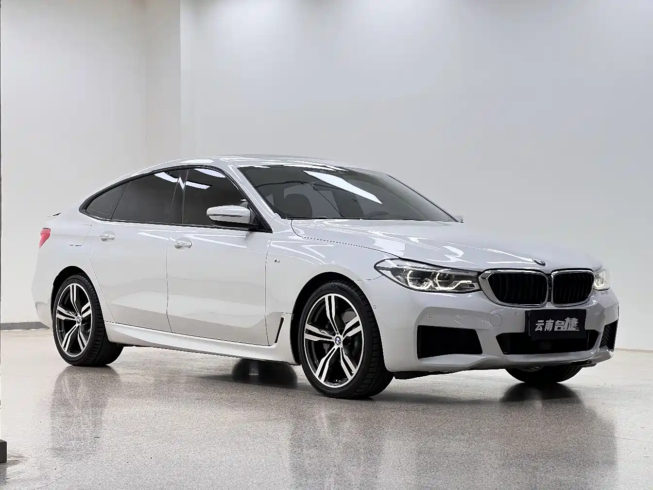 BMW 6 Series GT 2018 630i M Sport Package фото 3