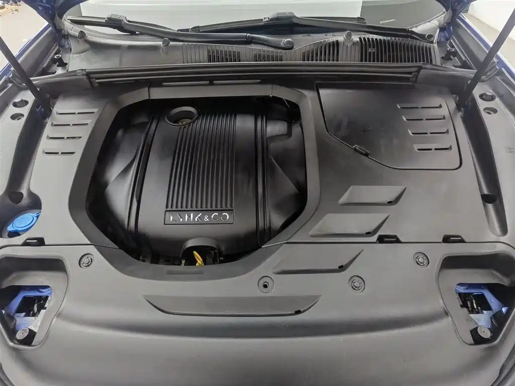 Lynk & Co 02 2019 1.5T DCT FWD Jin Pro Version China VI фото 6