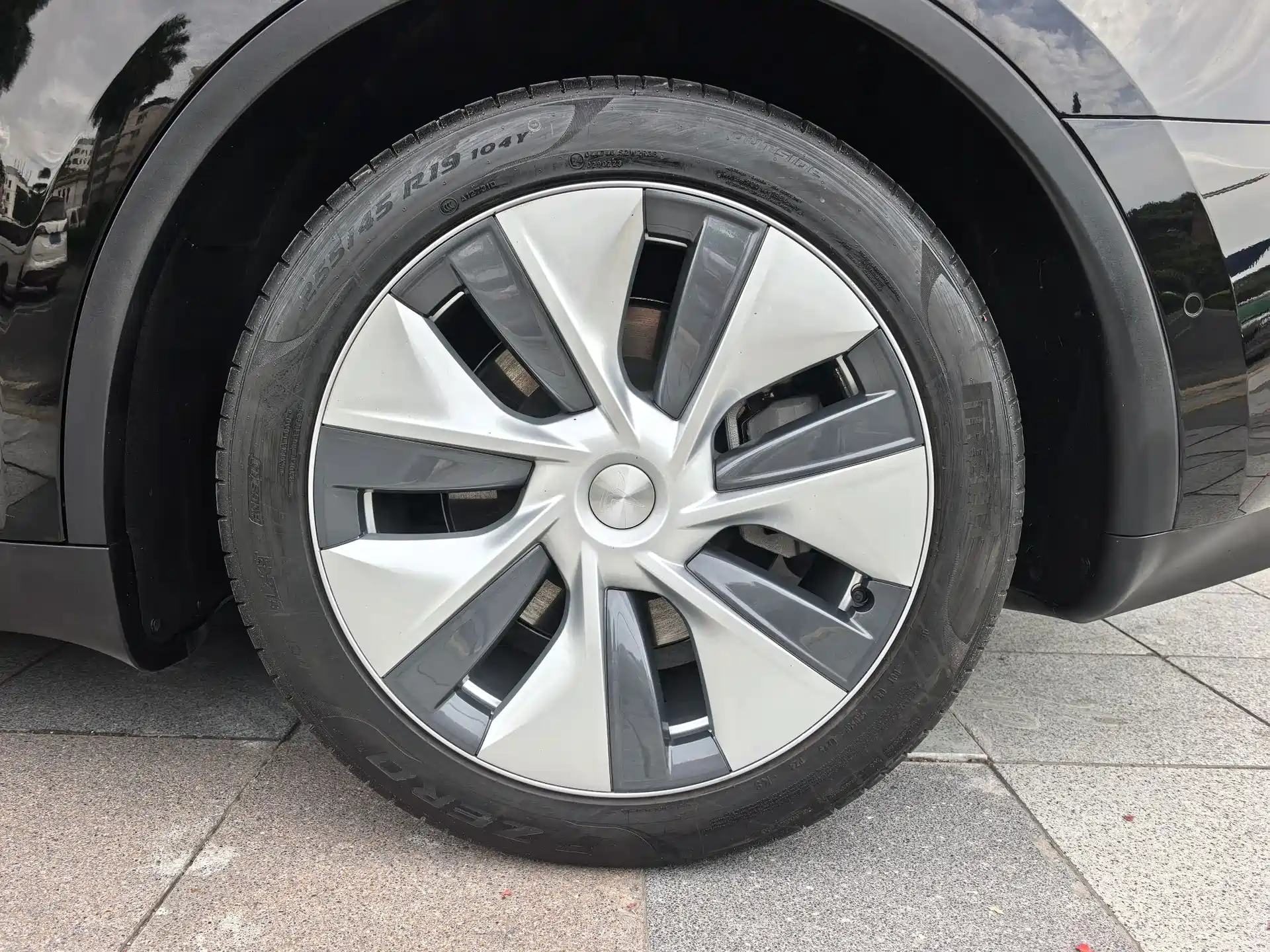 Фото 23 - Tesla Model Y