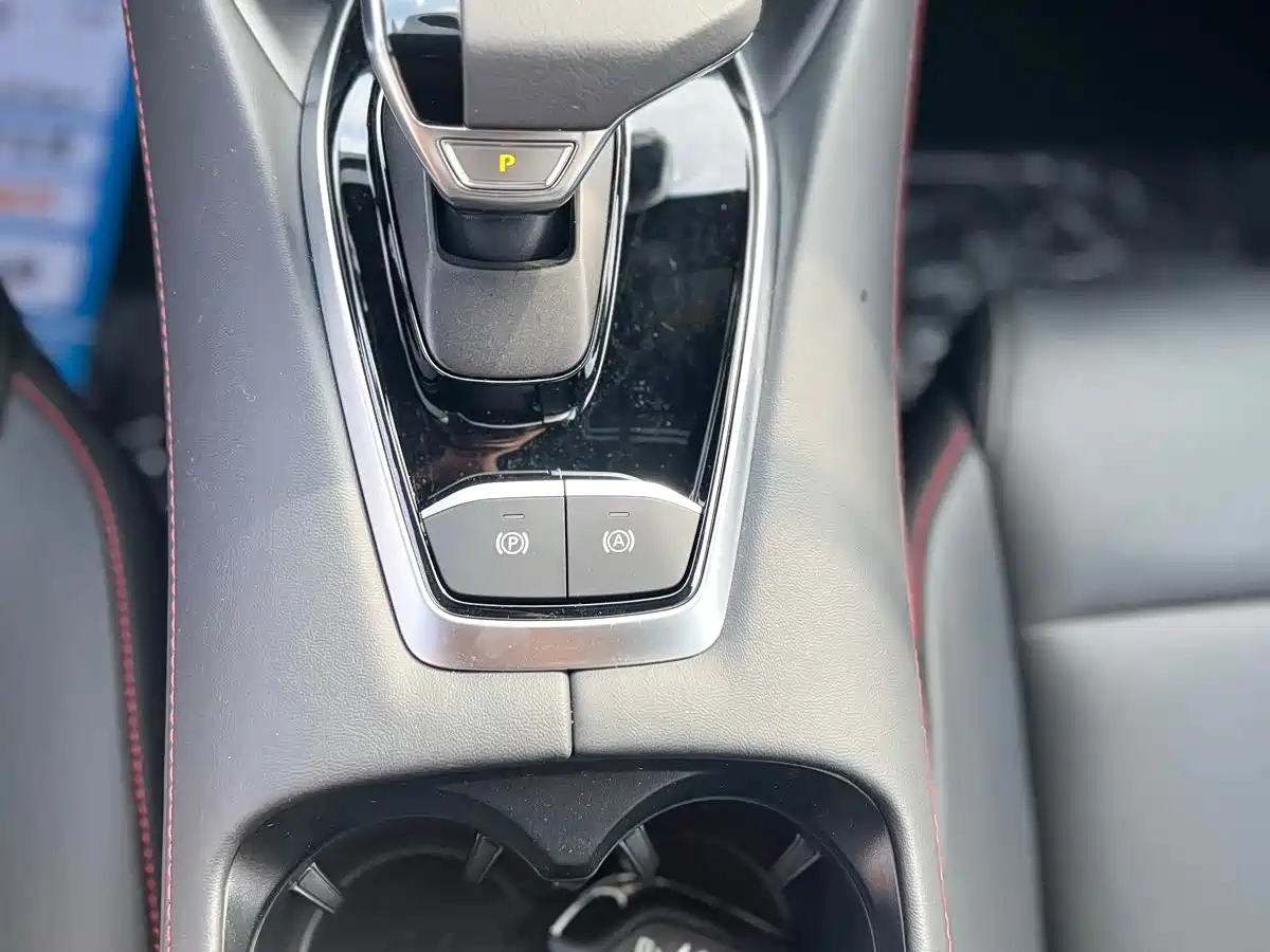 MG MG5 2026 2025 300TGI Global Flagship