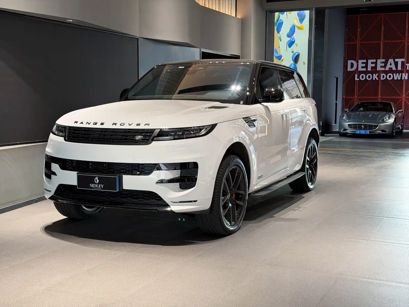 صورة 1 - Land Rover Range Rover Sport