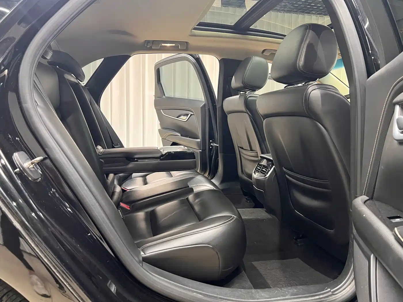Cadillac XTS 2018 28T Technology фото 11