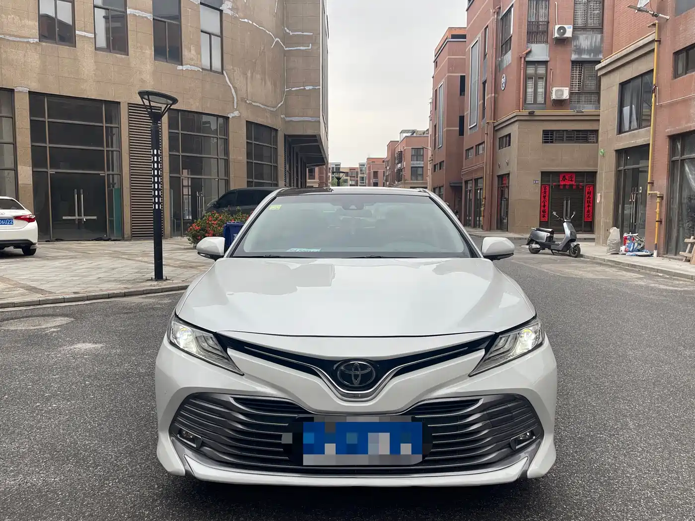 Toyota Camry 2018 2.5G Luxury Edition фото 2