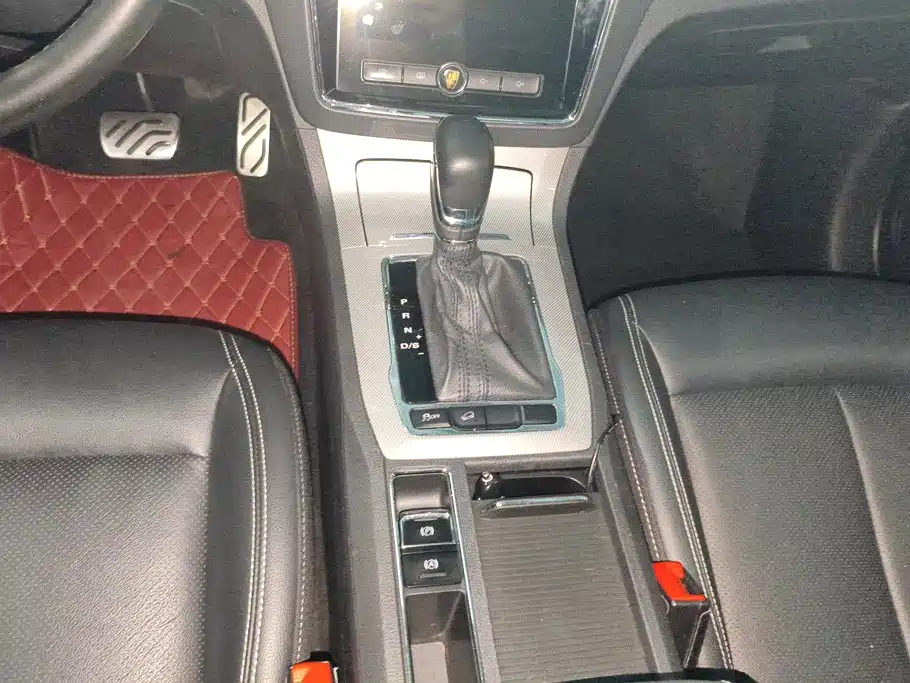 Roewe RX5 2016 2016 20T 2WD Automatic Internet Smart Edition