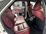 Фото 10 - Lexus RX