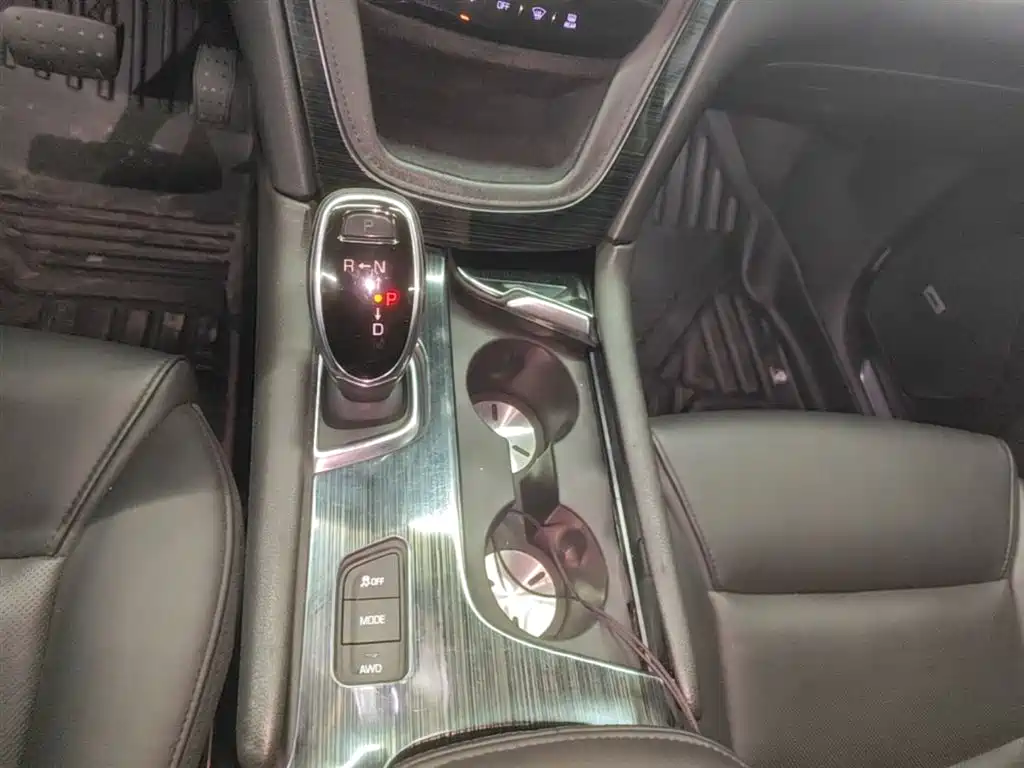 Cadillac XT5 2018 28T 4WD Luxury фото 14
