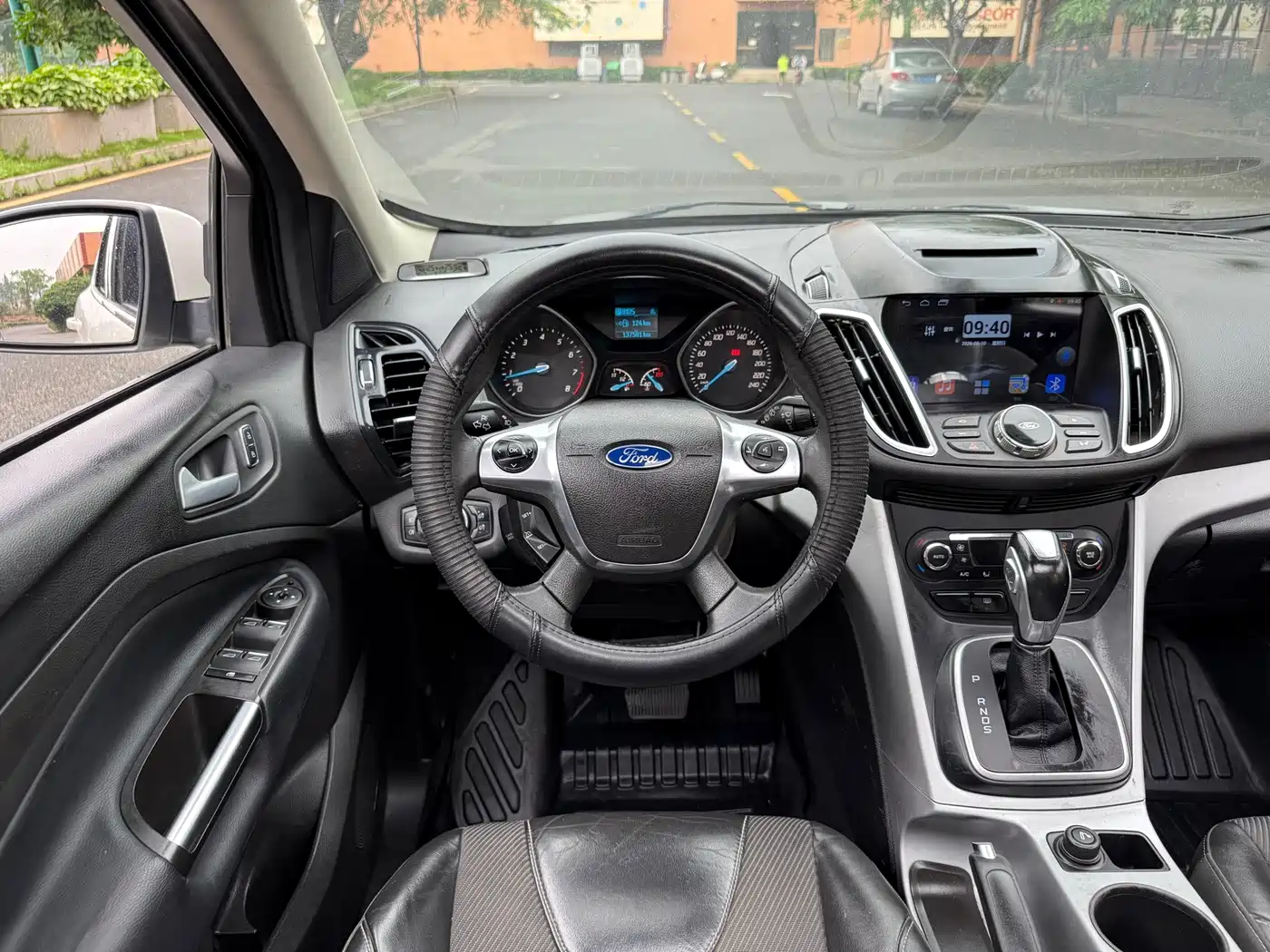Фото 13 - Ford Kuga
