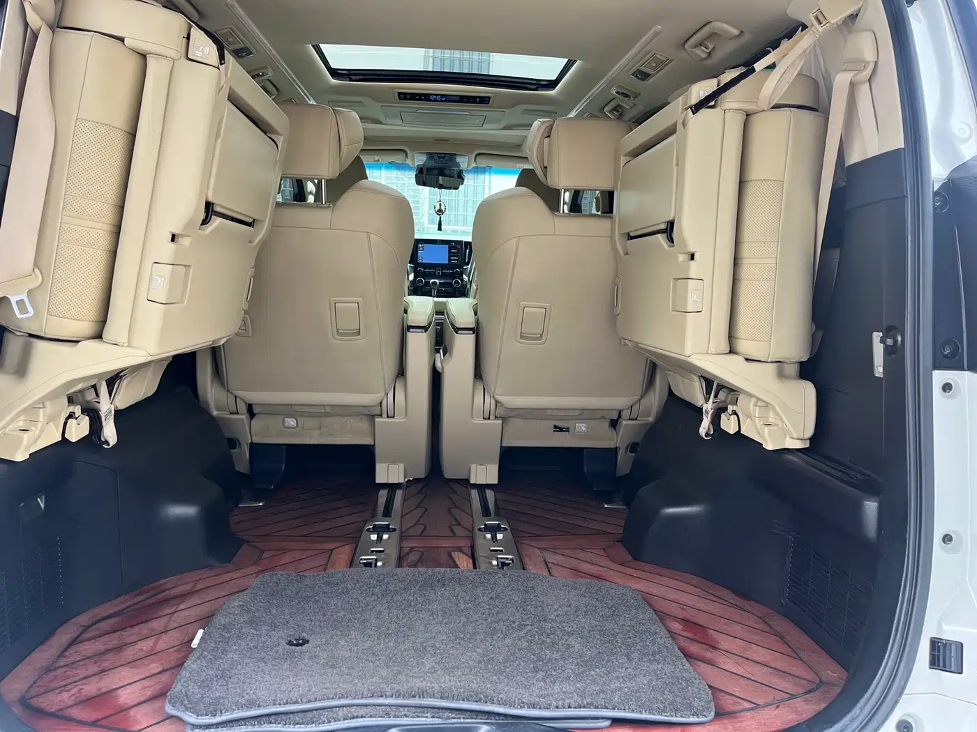 Toyota Alphard 2021 Hybrid 2.5L Premium фото 13