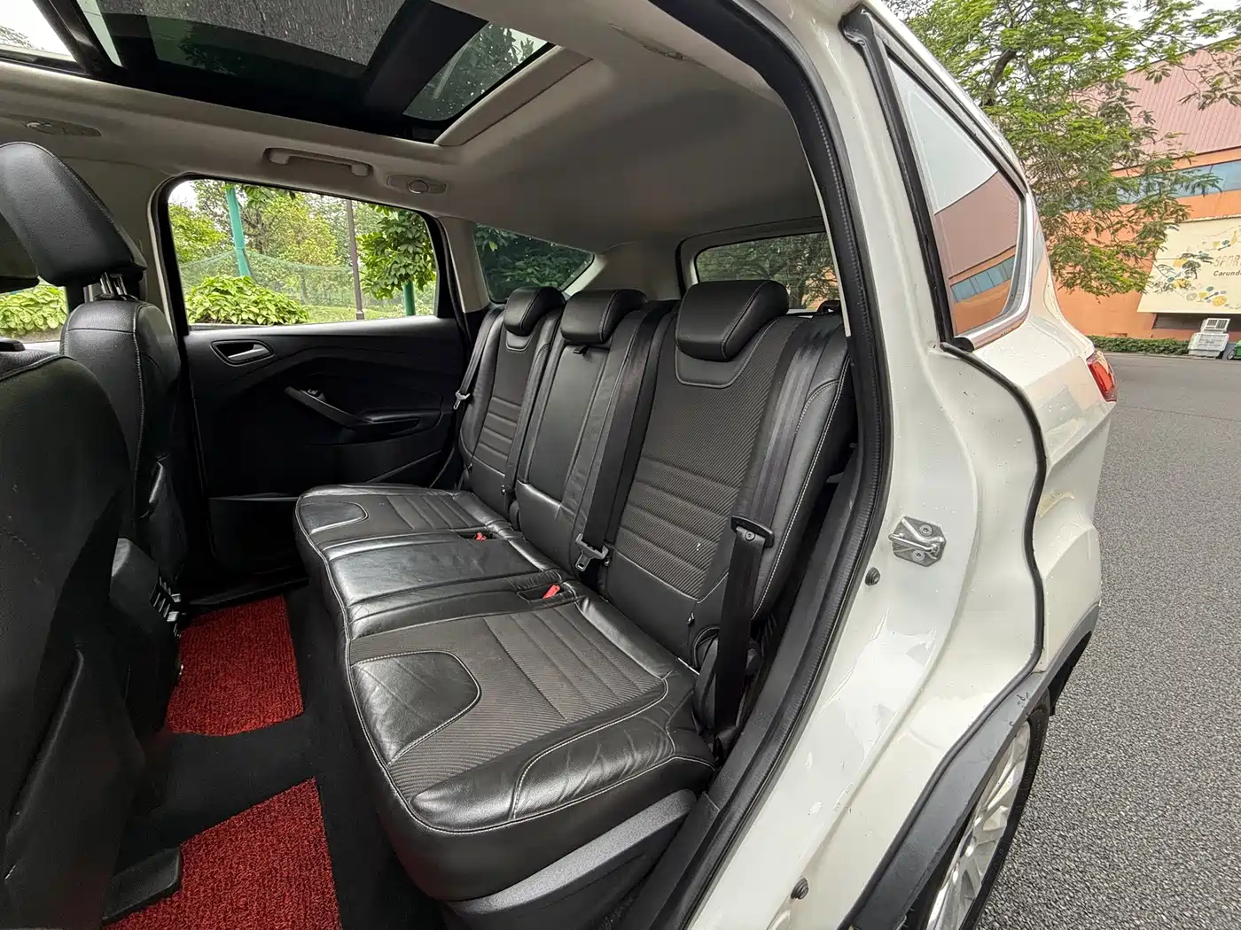 Фото 8 - Ford Kuga
