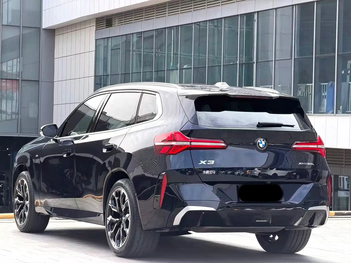 BMW X3 2025 xDrive30L Premium M Sport Package фото 15