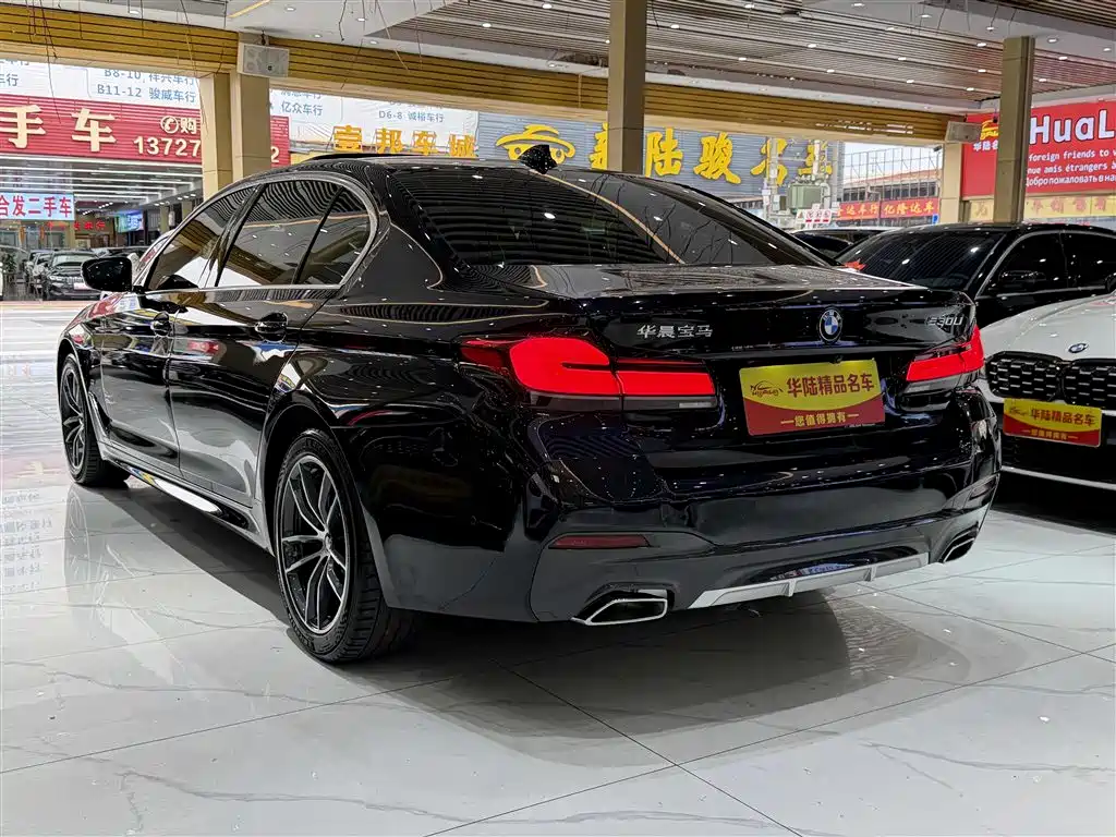 BMW 5 Series 2021 525Li M Sport Package фото 4
