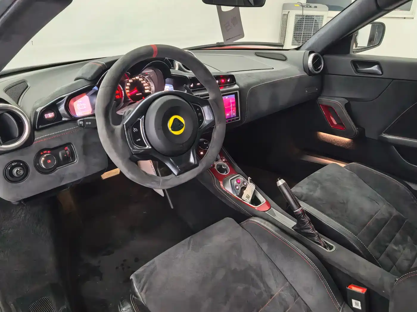 LOTUS SPORTS CAR EVORA