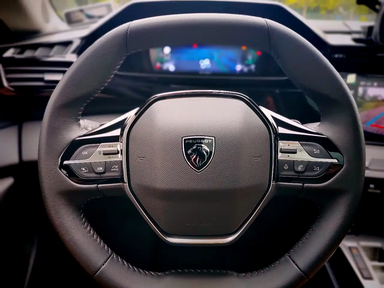 Peugeot 408X 2023 Gravity Edition фото 16