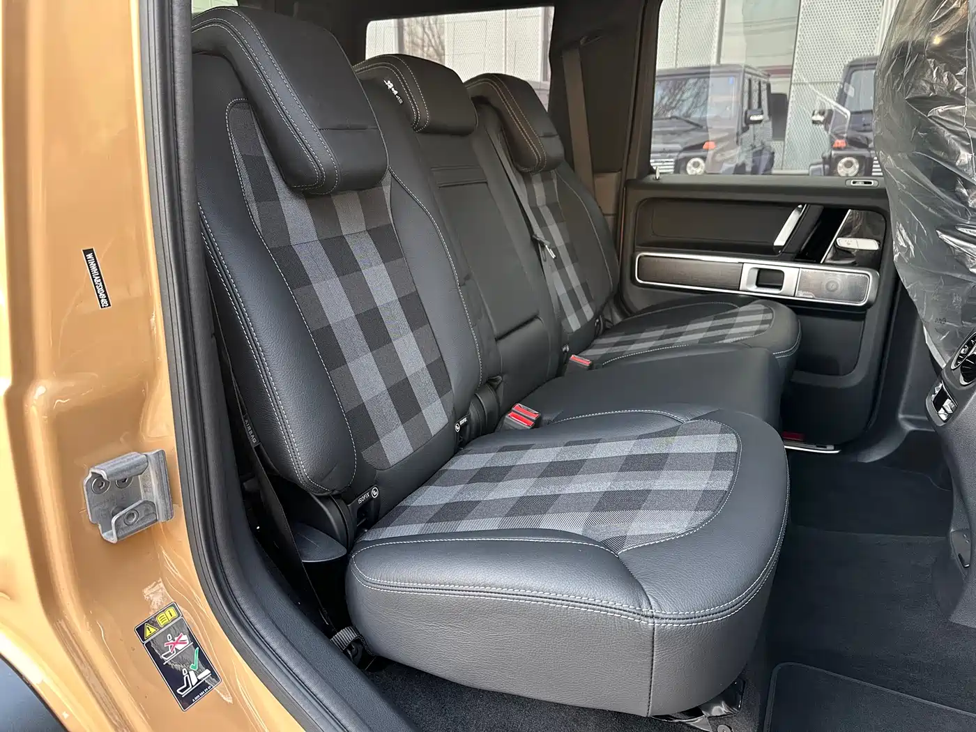 Mercedes-Benz G-Class 2025 G 500 фото 24