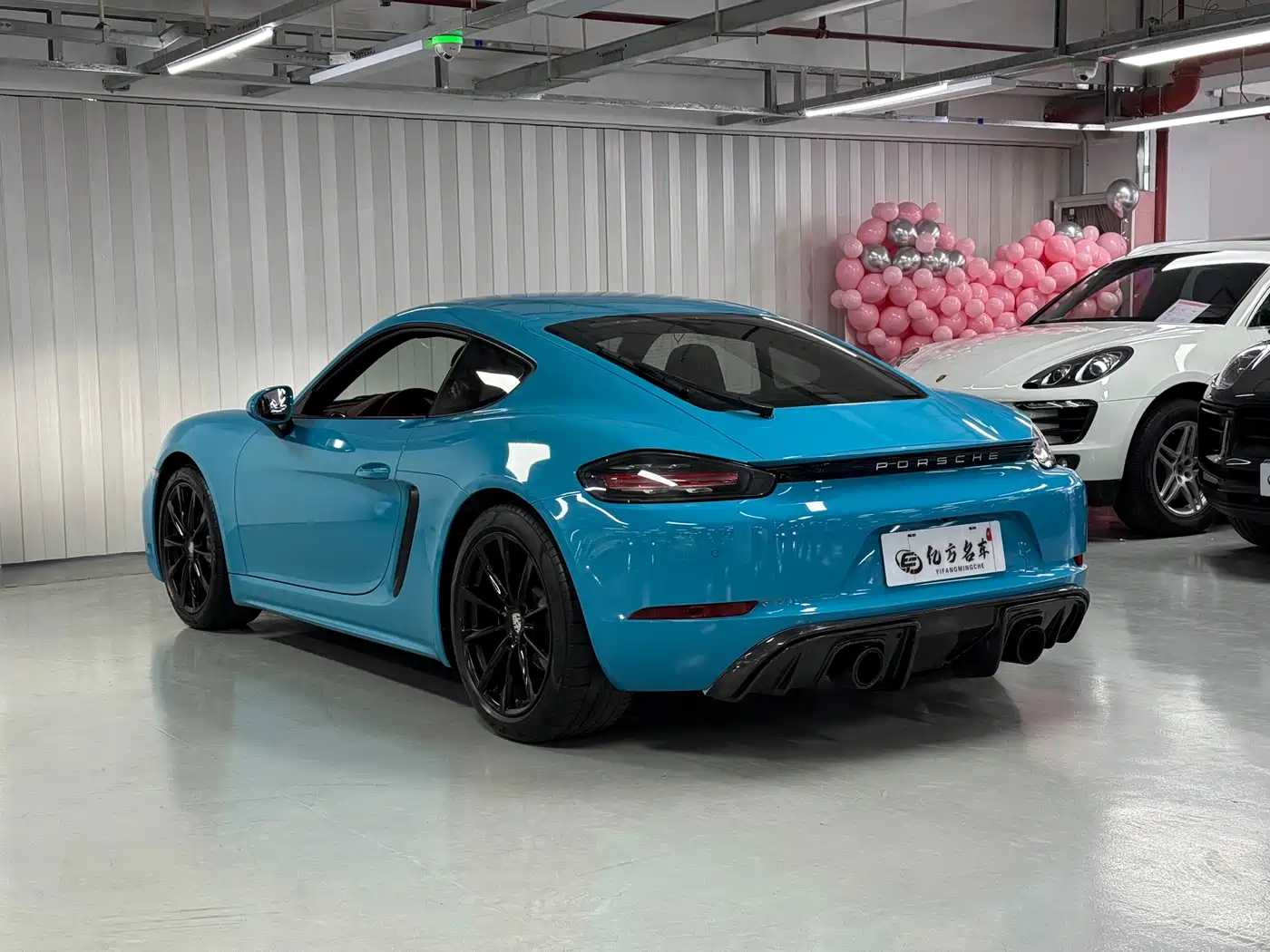 Porsche 718 2018 Cayman 2.0T фото 11