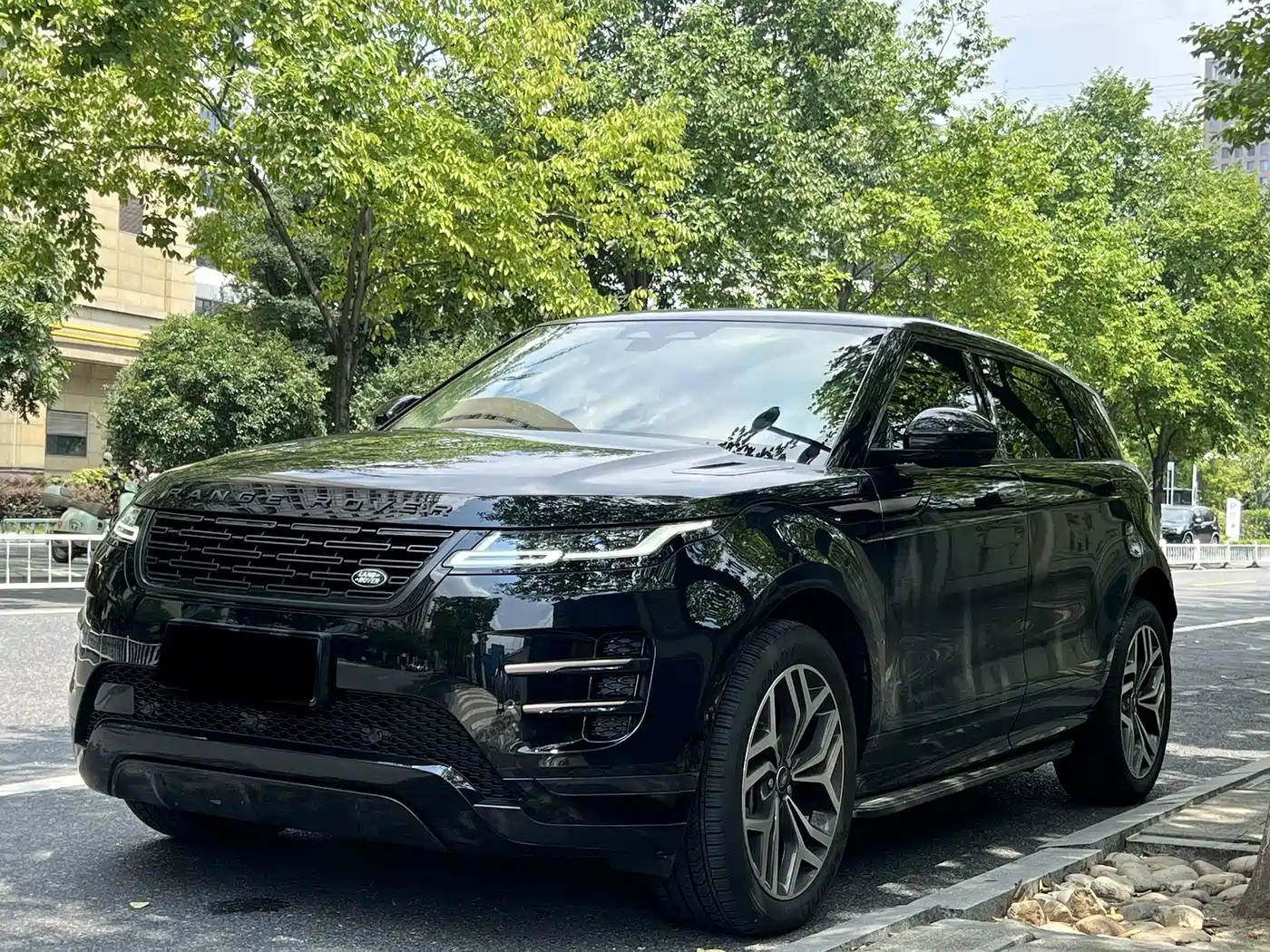 2026 Land Rover Range Rover Evoque