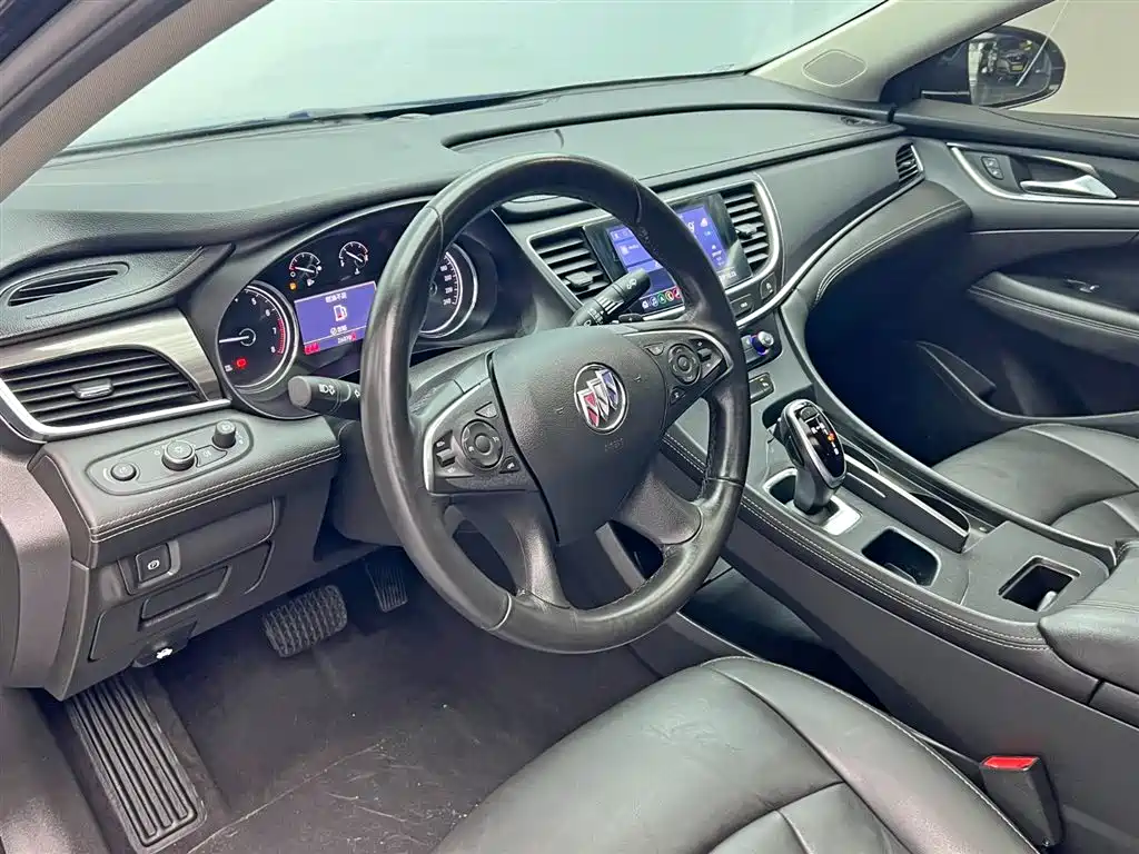 BUICK LACROSSE