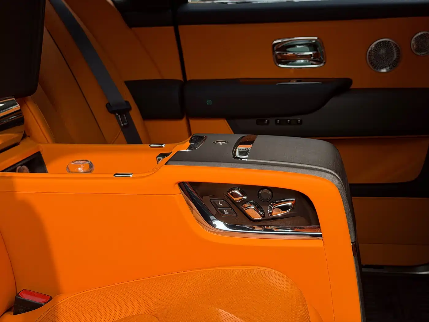 Rolls-Royce Cullinan 2025 2024 4-Seater
