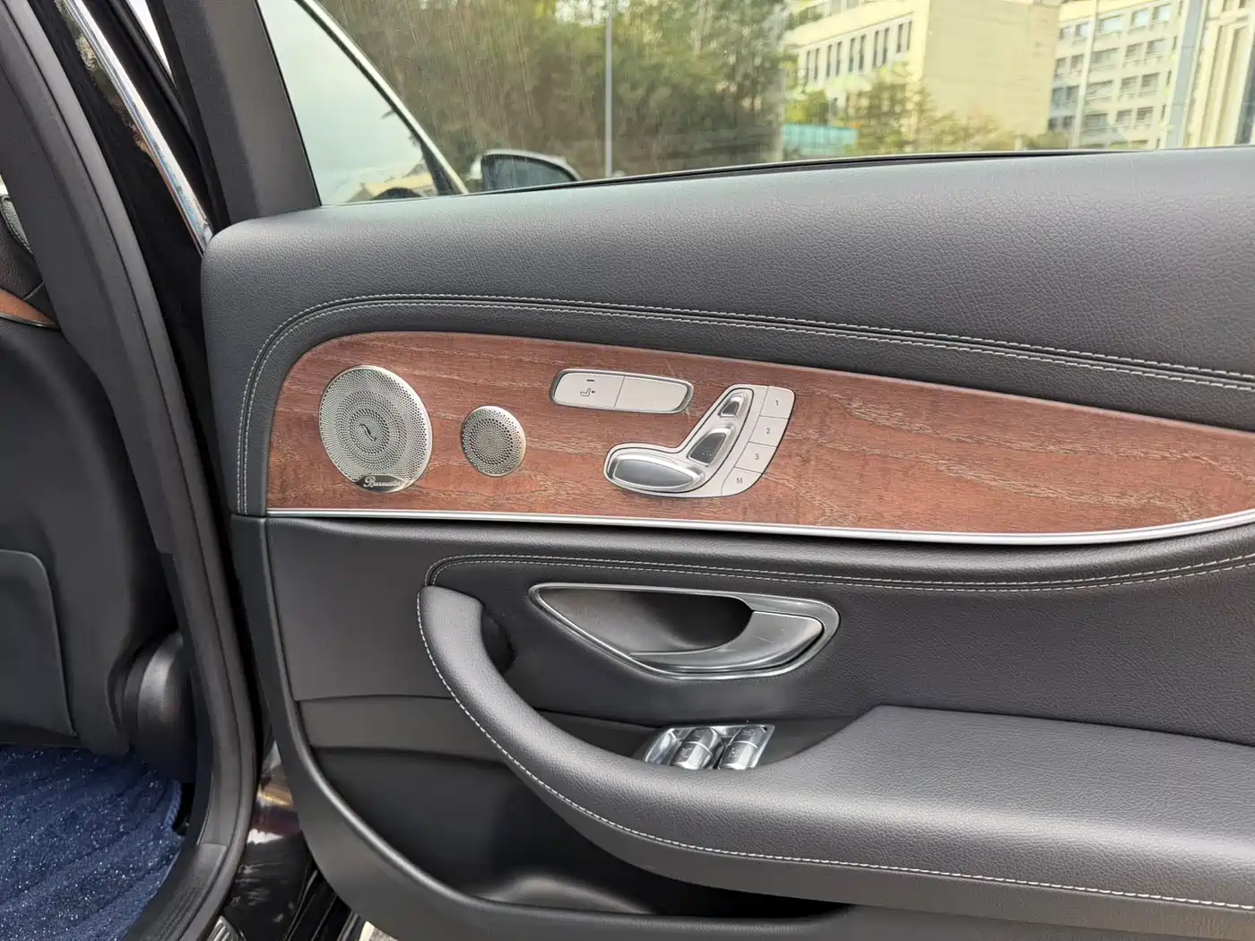 Mercedes-Benz E-Class 2022 E 300 L Luxury фото 15