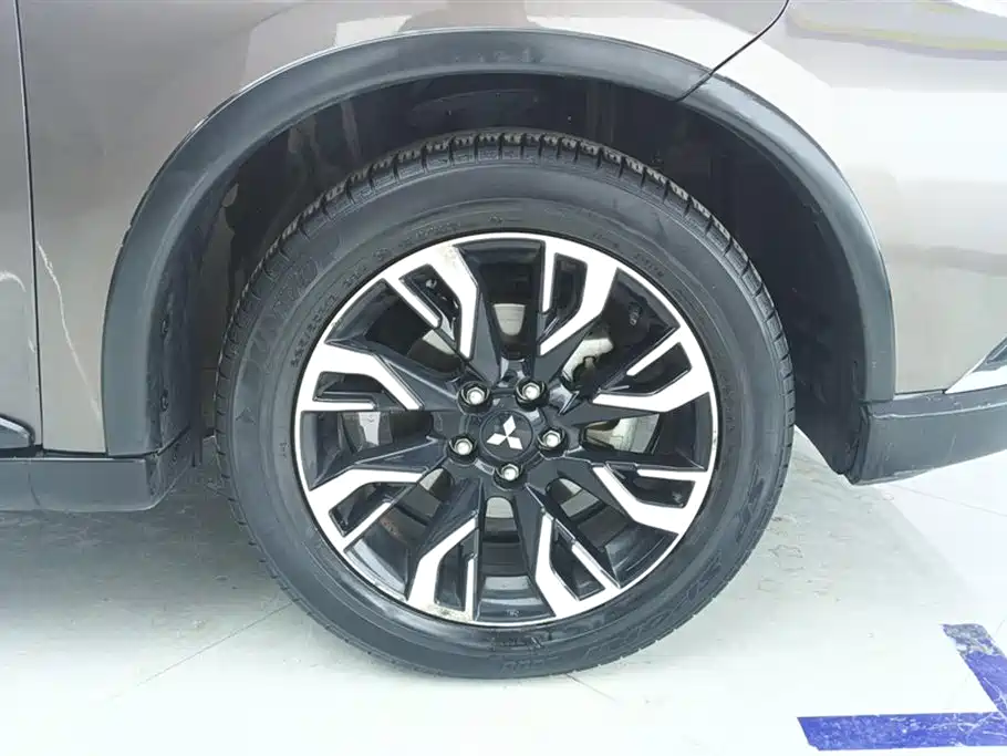 Mitsubishi Outlander 2019 2.0L 2WD Enjoy Edition 5-seater China V фото 6
