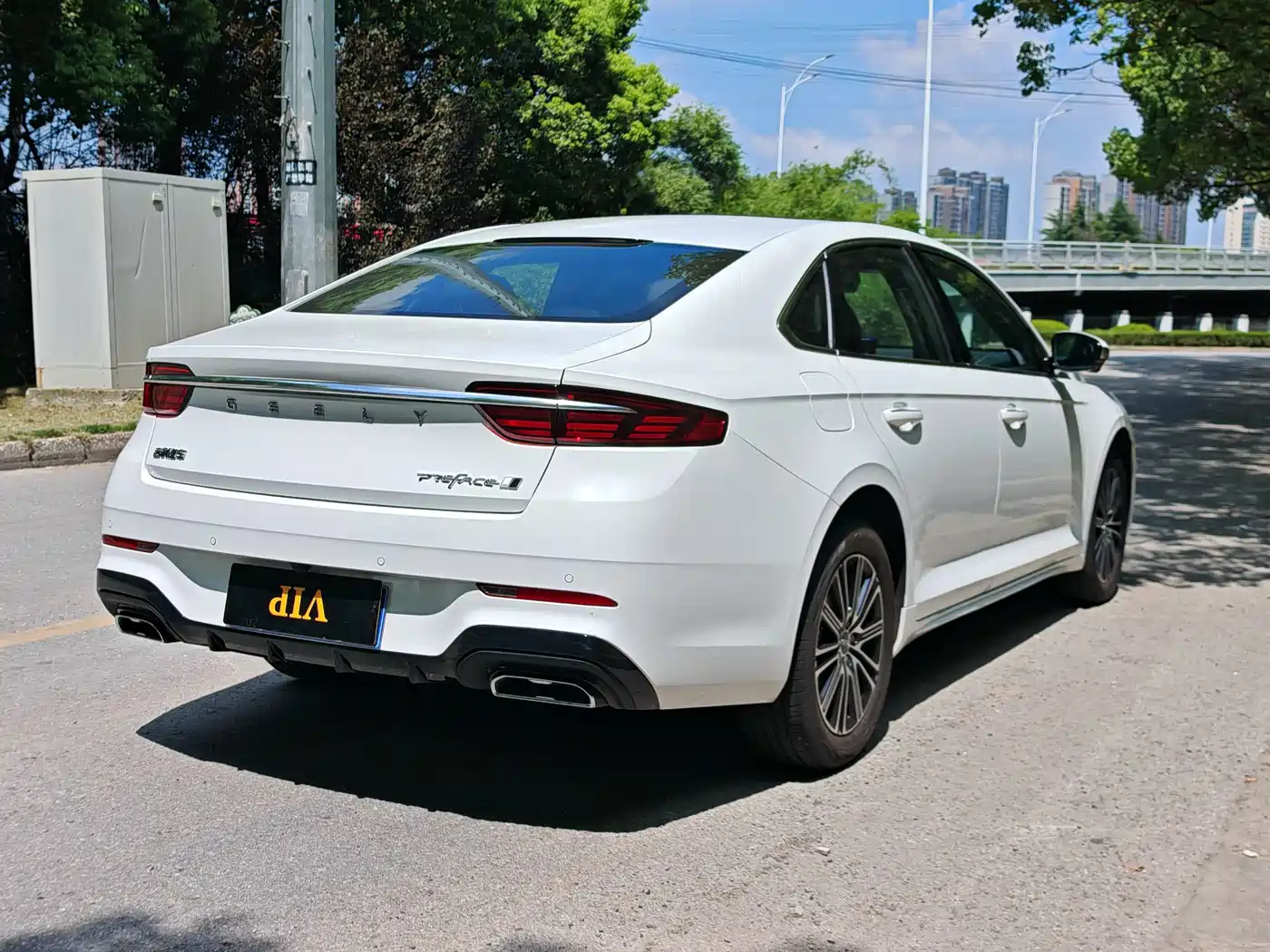 Фото 7 - Geely Xing Rui