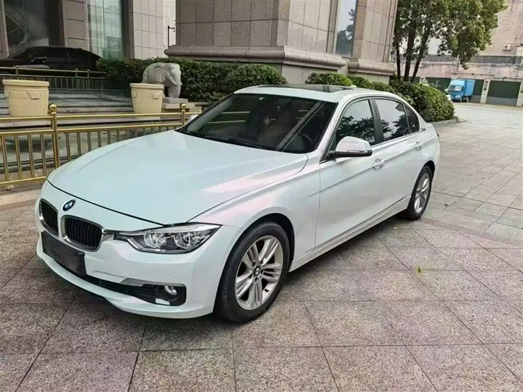 BMW 3 Series 2016 320Li Fashion Model