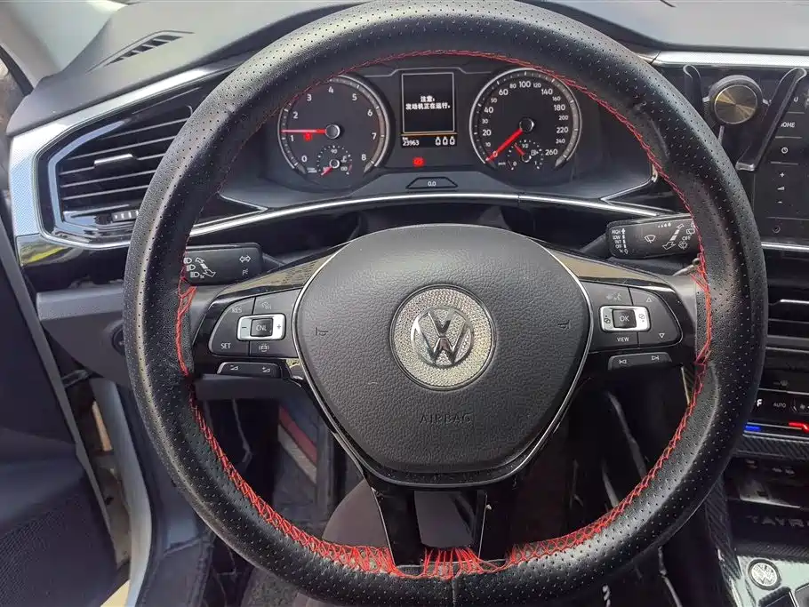 Volkswagen Tayron 2020 330TSI 2WD Luxury Smart Edition фото 15